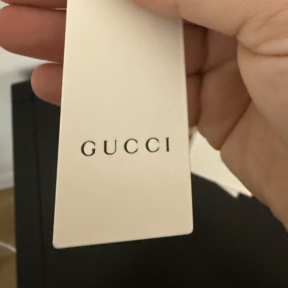 Gucci KEYCHAIN WITH GUCCI SCRIPT, NWT, Grey - Picture 7 of 7